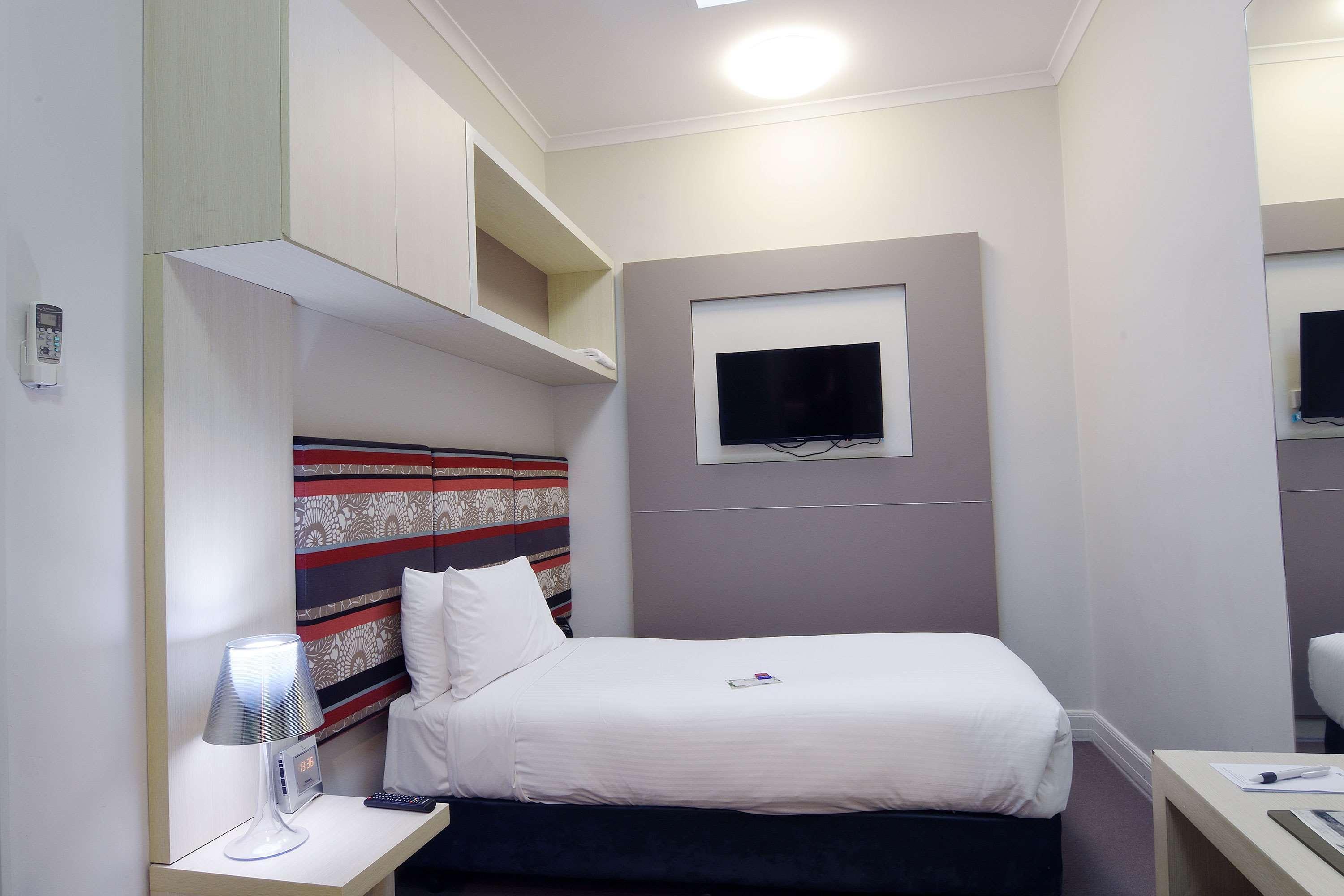 Best Western Melbourne City Hotel Exterior photo